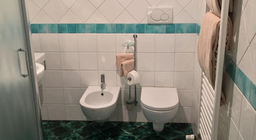 Appartamento Piazza San Marco Флоренция Стая снимка